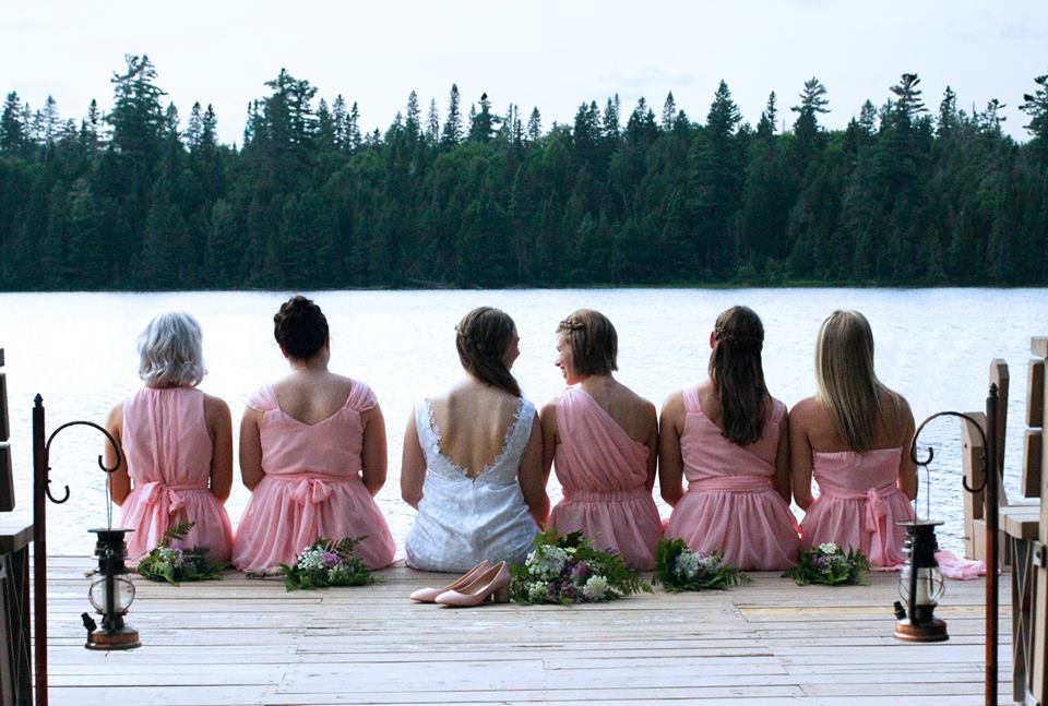 bridesmade group pic